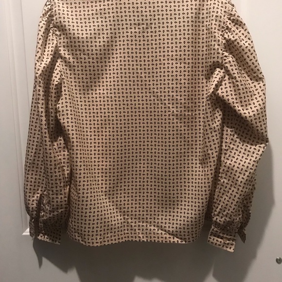 Women’s Large Button Down Shirt - Picture 3 of 3